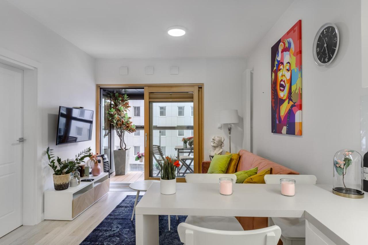 Luxury Apartment On Grzybowska Street Varsóvia Exterior foto