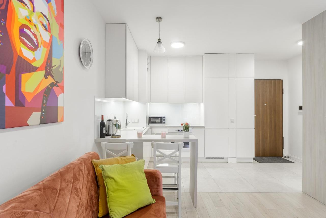 Luxury Apartment On Grzybowska Street Varsóvia Exterior foto